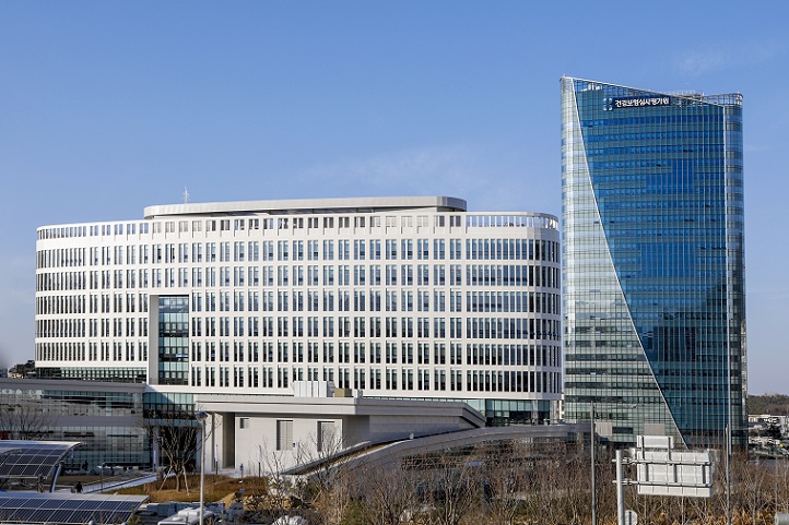 °£È£»ç½Å¹®, °Ç°º¸Çè½É»çÆò°¡¿ø, °¡Á·Ä£È ÀÎÁõ, ¿©¼º ±Ù·ÎÀÚ, ¹è¿ìÀÚ Ãâ»êÈÞ°¡