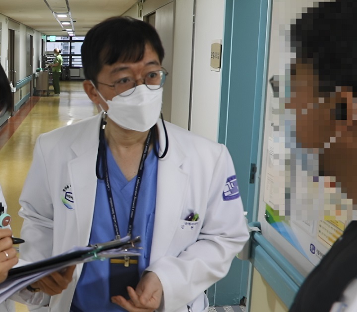 °£È£»ç½Å¹®, º´¿ø´º½º, ÀÇÁ¤ºÎ¼º¸ðº´¿ø, ±èÂùÁØ ±³¼ö, °ü»óµ¿¸Æ ³» Ãæ°ÝÆÄ Ä¡·á¼ú, SL 100 ÆÄ¼â±â