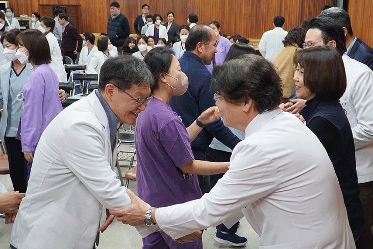 ��ȣ��Ź�, ��������, ���Ϻ���, �ù���, ���� ���μ��� ����, ����Ʈ ����