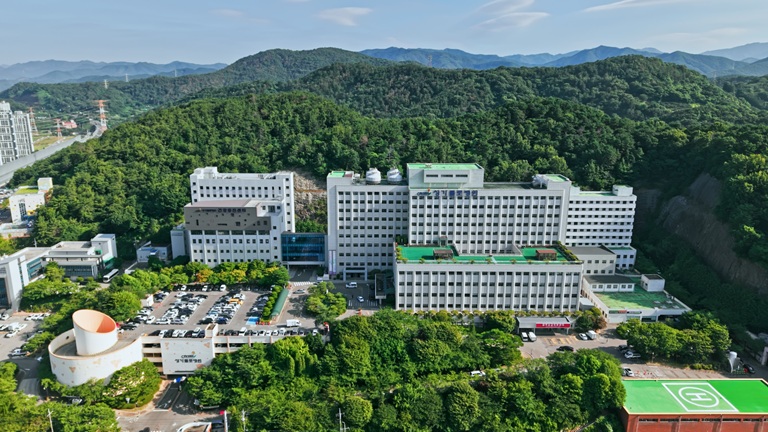 ��ȣ��Ź�, ��������, �����ѷκ���, �ΰ��Ϳ� �̽� ����, ���� ���� ����